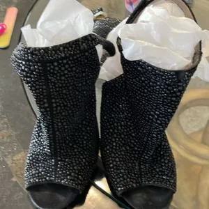 Shoes heels Jeffery Campbell heel strap open toe black size 8 pebbled, black