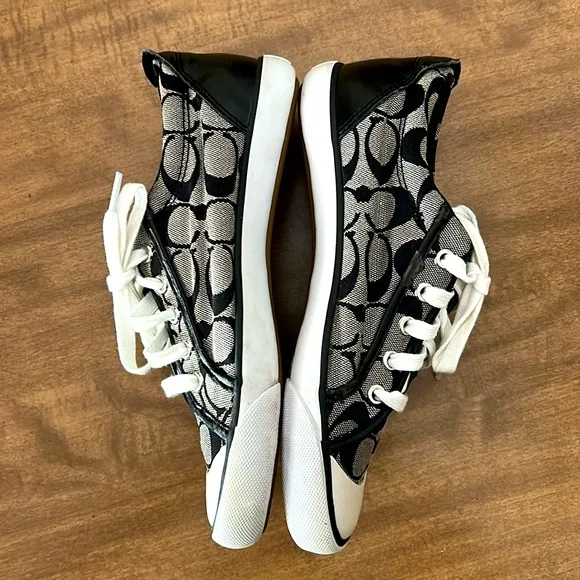 Signature Coach Barrett Il Monogram Sneakers Women 7.5