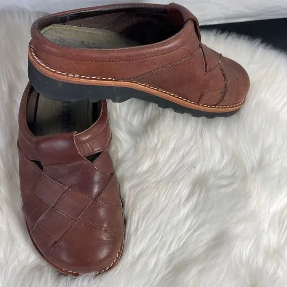 Simple Woven Leather Lug Sole Ivan Tan Clogs Slides Sz 6.5