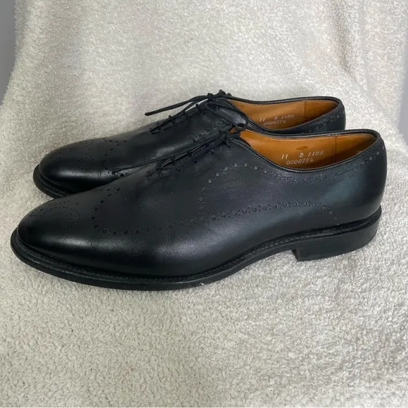 Size 11 D Allen Edmonds Black Fairfax Wholecut Oxfords