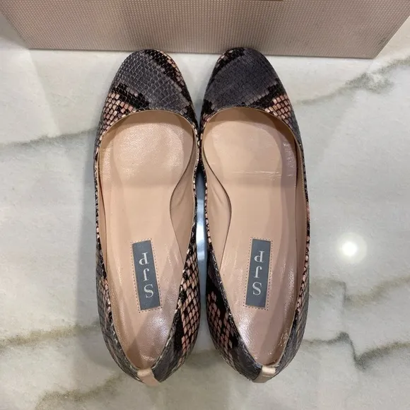 SJP Heels size 37 Gray Pink Snakeprint Block Heel Made in Italy