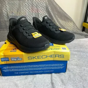 Skechers Bobs Slip Ins Chaos Daily Hype Mens 9.5 Black Vegan Athleisure Casual