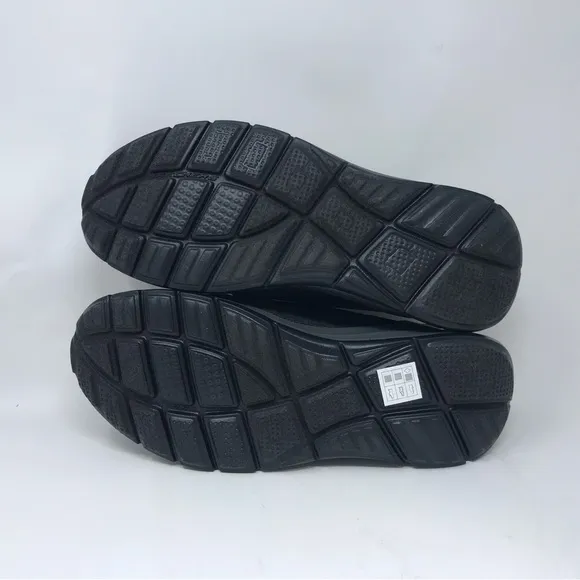 Skechers Lace Up Moc Toe Canvas Swift Fit Sneaker, Men's Size 10 - Black