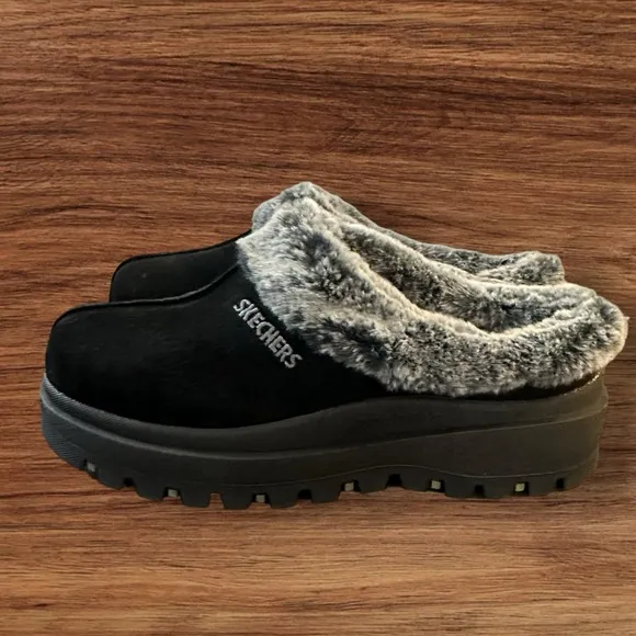 Skechers Slip On Faux Fur Lining Slide Clogs for Women, Size 9…Black &amp; Gray.