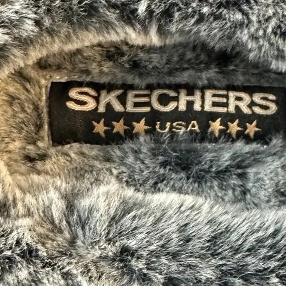 Skechers Slip On Faux Fur Lining Slide Clogs for Women, Size 9…Black &amp; Gray.