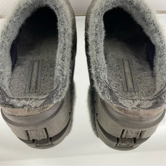 SKECHERS Vintage Y2K Grey Faux Fur Chunky Platform Lug Sole Cozy Clog Slides