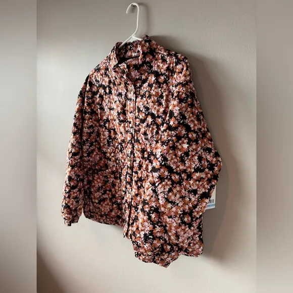 Social Standard by Sanctuary Women’s NWT Quilted Twill‎ Floral Jacket Size Large