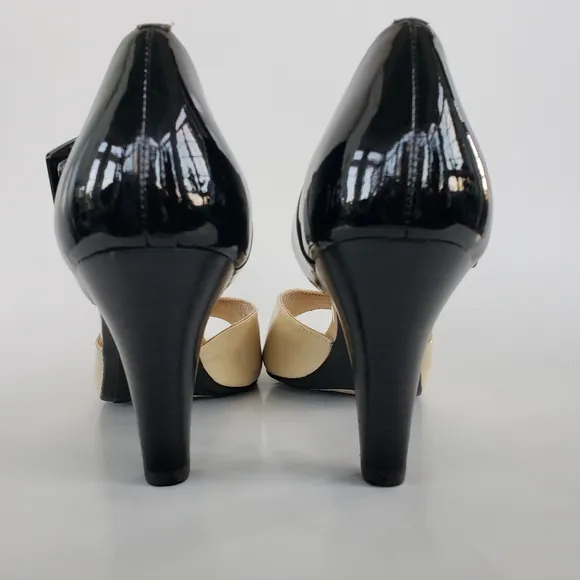 SOFFT Black &amp; Tan Patent Leather Mary Jane Heels