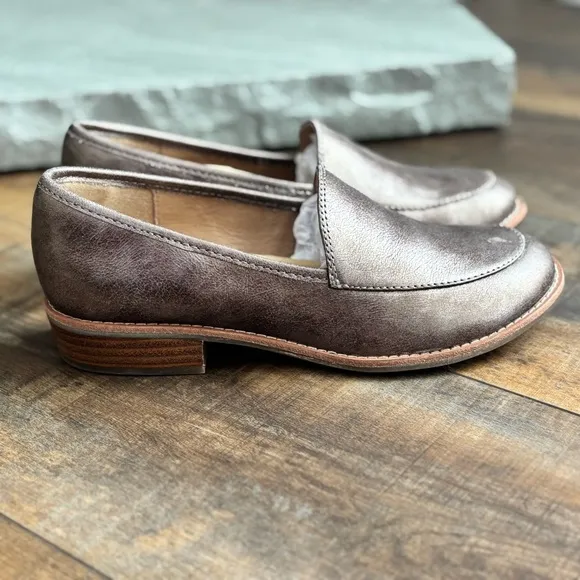 Sofft Women’s Size 6.5 Napoli Bronze Leather Loafer Slip On Shoe