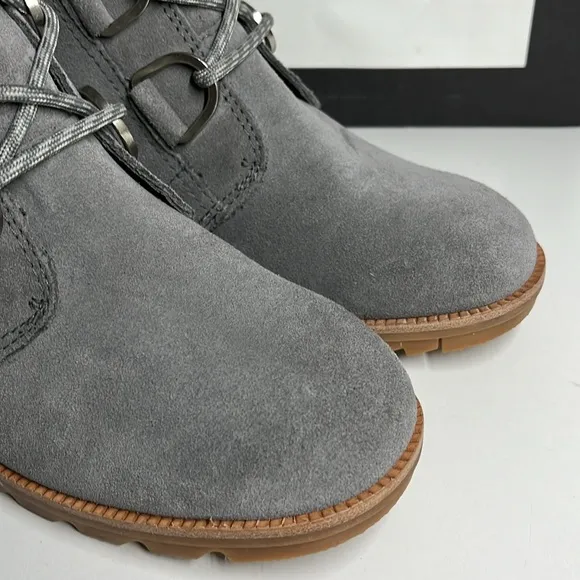 SOREL Cate Waterproof Lace-UpLug Sole Booties Women’s Size 8.5 EU 38.5