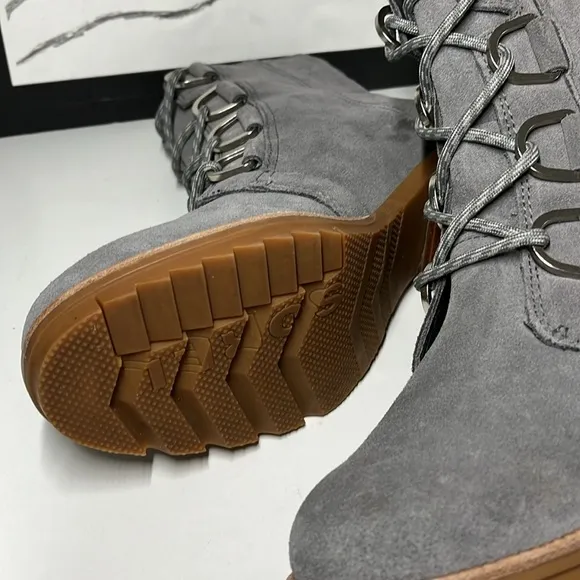 SOREL Cate Waterproof Lace-UpLug Sole Booties Women’s Size 8.5 EU 38.5