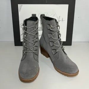 SOREL Cate Waterproof Lace-UpLug Sole Booties Women’s Size 8.5 EU 38.5