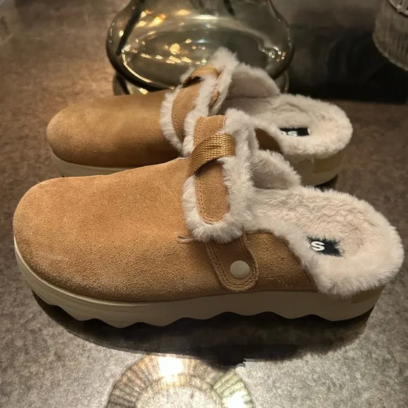 Sorel Viibe Cozy Faux Fur Suede Clogs in Tawny Buff and Natural