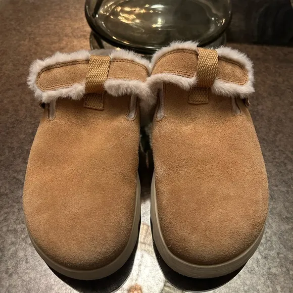 Sorel Viibe Cozy Faux Fur Suede Clogs in Tawny Buff and Natural