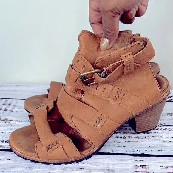 Sorel Women's Nadia Buckle Open Toe Leather Wedge Sandal size 9.5