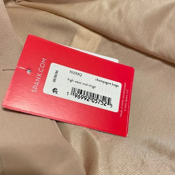 SPANX PETITE Invisible Shaping High-Waisted Mid-Thigh Short M Petite