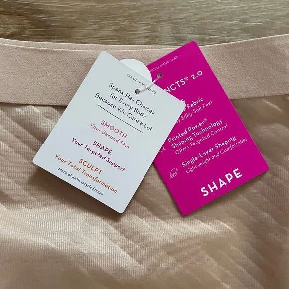 SPANX PETITE Invisible Shaping High-Waisted Mid-Thigh Short M Petite