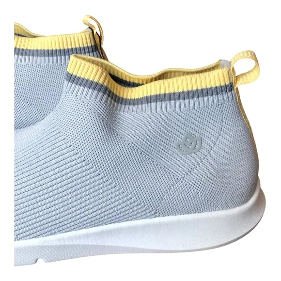 Spenco Pure Love Glacier Grey Stretch Knit Orthotic Support Shoes Size 9.5D NIB