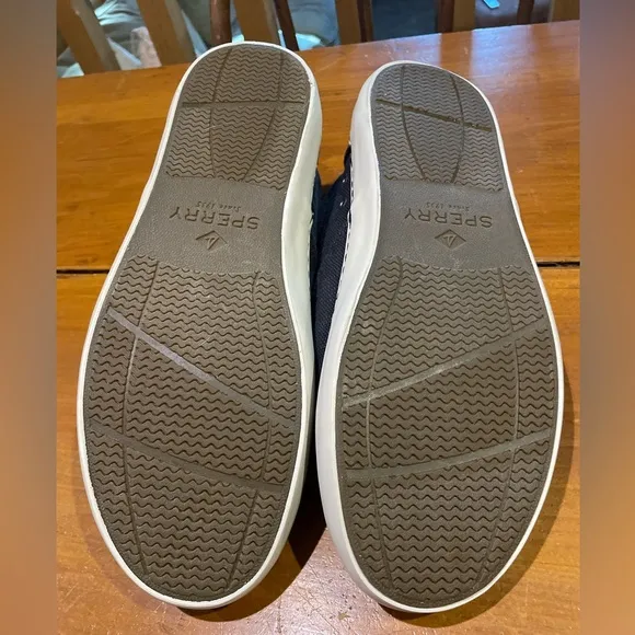 SPERRY Memory Foam TopSiders - size 11 - NWOT