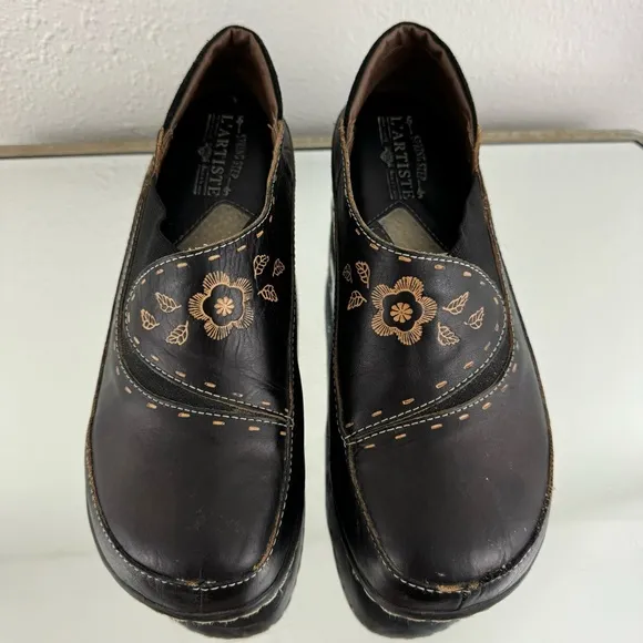 Spring Step L’Artiste Brown Black Tooled Leather Burbank Floral Slip On Clogs