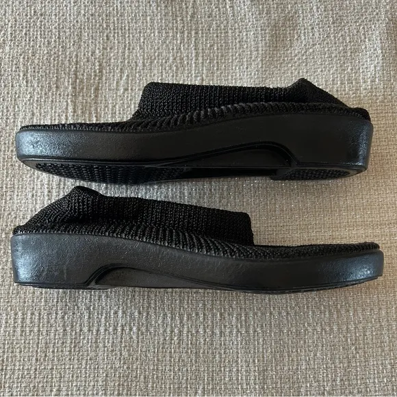 Spring Step Tender Black Breathable Knit Slip-On Shoe