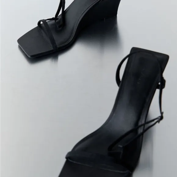 St. Agni Brasserie Strappy Wedge Heel Slides NWT