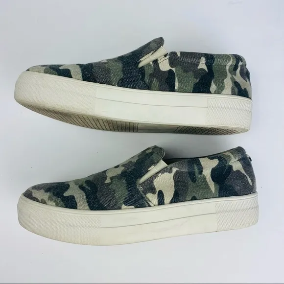 Steve Madden Camo Gills Platform Slip On Sneakers