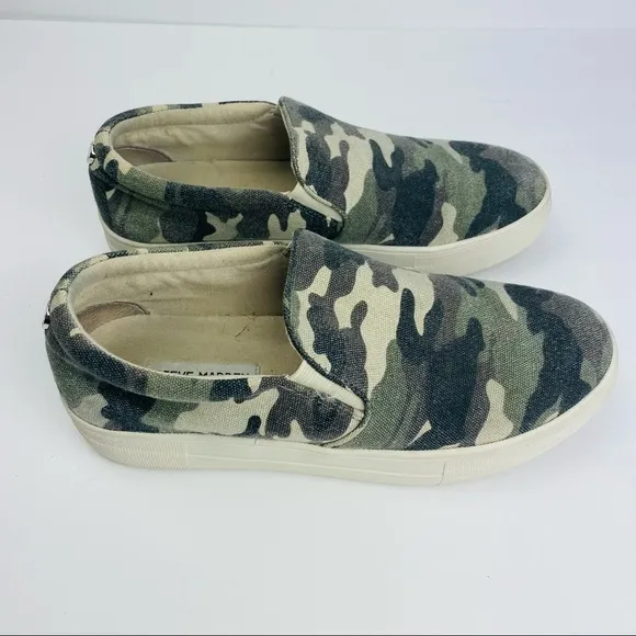 Steve Madden Camo Gills Platform Slip On Sneakers