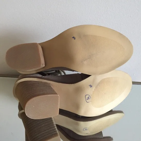 STEVE MADDEN Carah Sandal Heels NEW