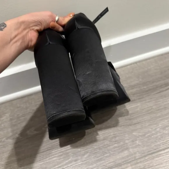 Steve Madden Charlize Black Satin Platform Heels | Size 6.5