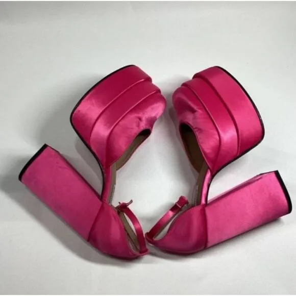 Steve Madden Charlize Satin double platgorm pumps in hot Pink