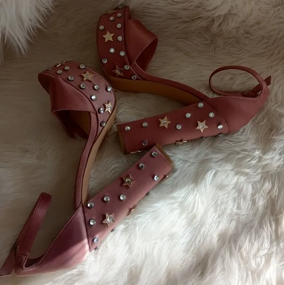 Steve Madden Dusty Rose Glory Studded Chunky Platform Heels