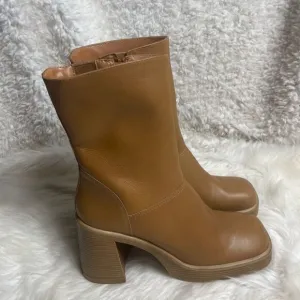 Steve Madden Fantasy Leather Tan  Square Toe Mid-Calf platform block heels SZ10M