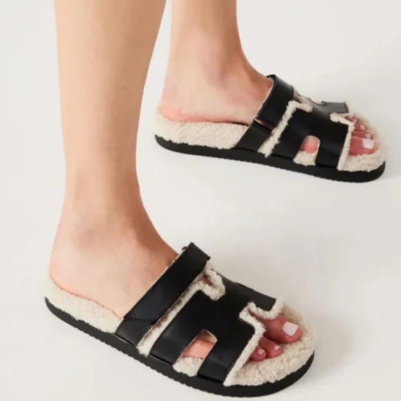 STEVE MADDEN MAYVEN FAUX FUR BLACK LEATHER SANDALS