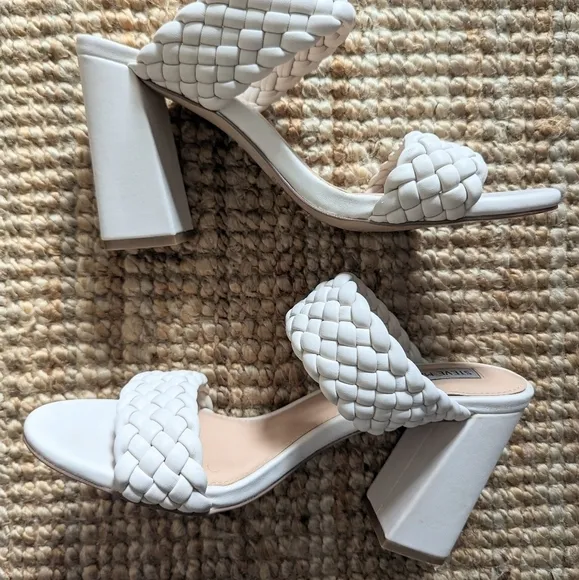 Steve Madden Tangle Off-White Woven Block High Heel Size 10