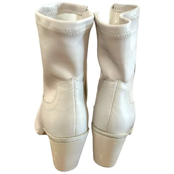 STEVE MADDEN Thorn Booties