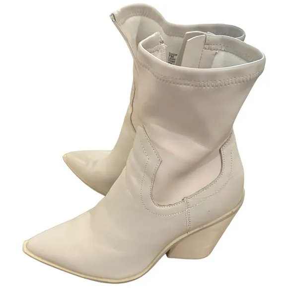STEVE MADDEN Thorn Booties