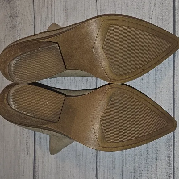 Steve Madden Women's Camryn Suede Booties w/ Block Heels Tan Size 8