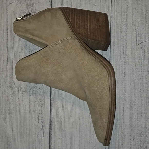 Steve Madden Women's Camryn Suede Booties w/ Block Heels Tan Size 8