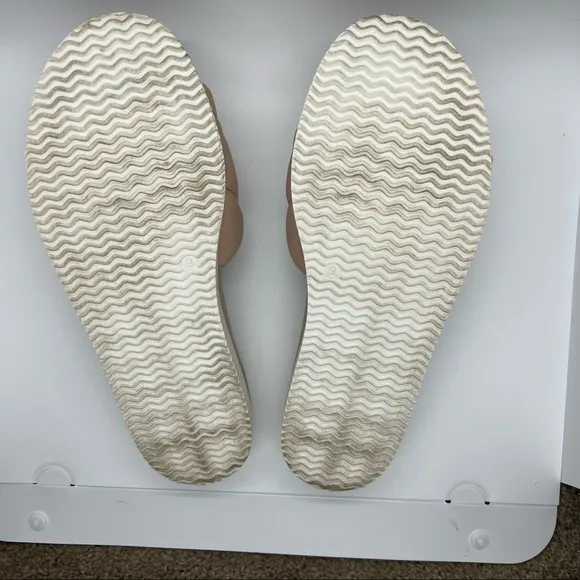 STEVEN BY Steve Madden LENZ slides-size 9 blush/nude color