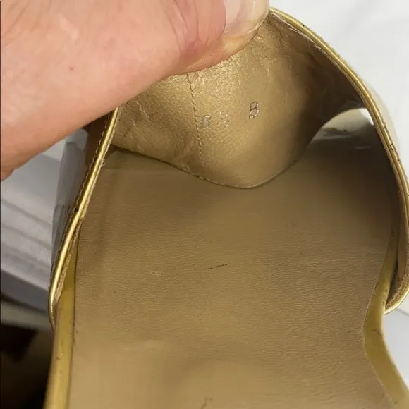 Stuart Weitzman 8.5 Gold Patent Leather Sandals