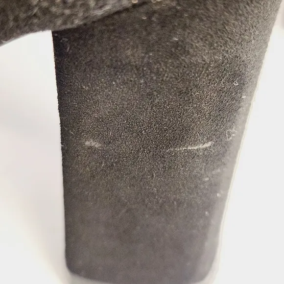 Stuart Weitzman ‘Anna’ Black Peau Block Heel Size: 5B