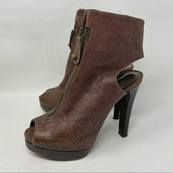 Stuart Weitzman Brown Leather Cage Zip Open Toe Heels, Women’s Size 7M