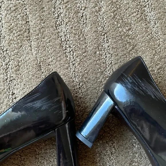 Stuart Weitzman gorgeous patent black slim block heels