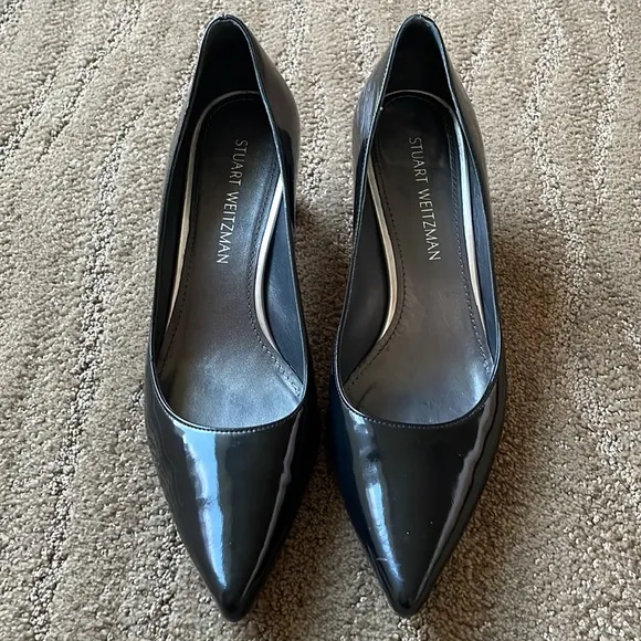 Stuart Weitzman gorgeous patent black slim block heels