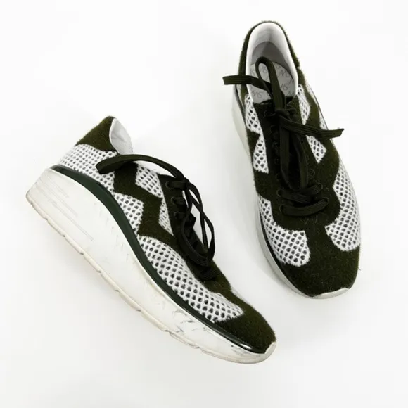 Stuart Weitzman Olive Green and White Hartlee Platform Sneaker Shoes, 7.5