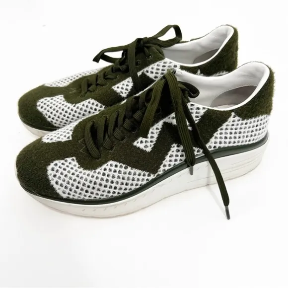 Stuart Weitzman Olive Green and White Hartlee Platform Sneaker Shoes, 7.5