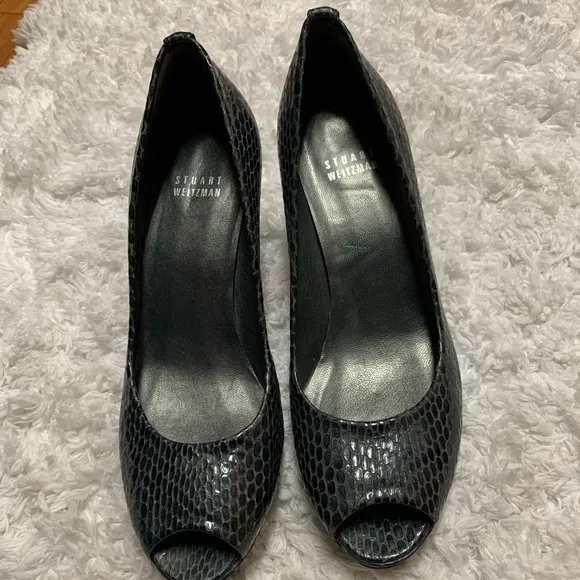 STUART WEITZMAN OPEN TOE HEELS