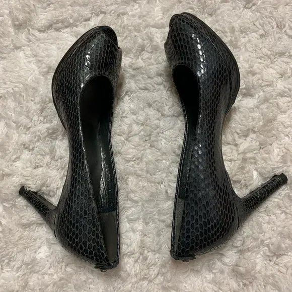 STUART WEITZMAN OPEN TOE HEELS