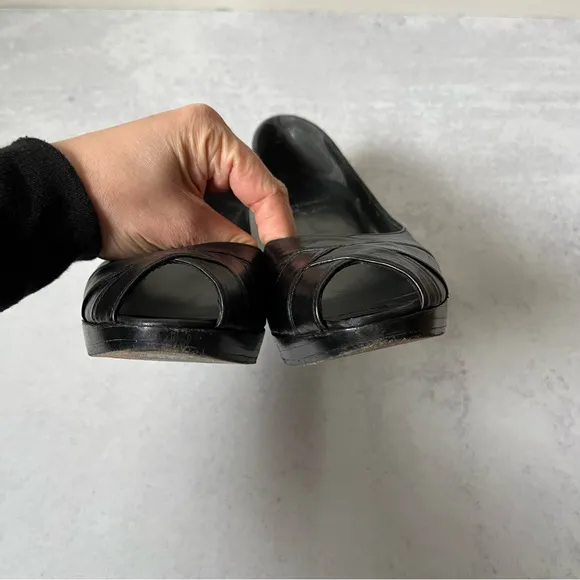 Stuart Weitzman Peep Toe Heels 8